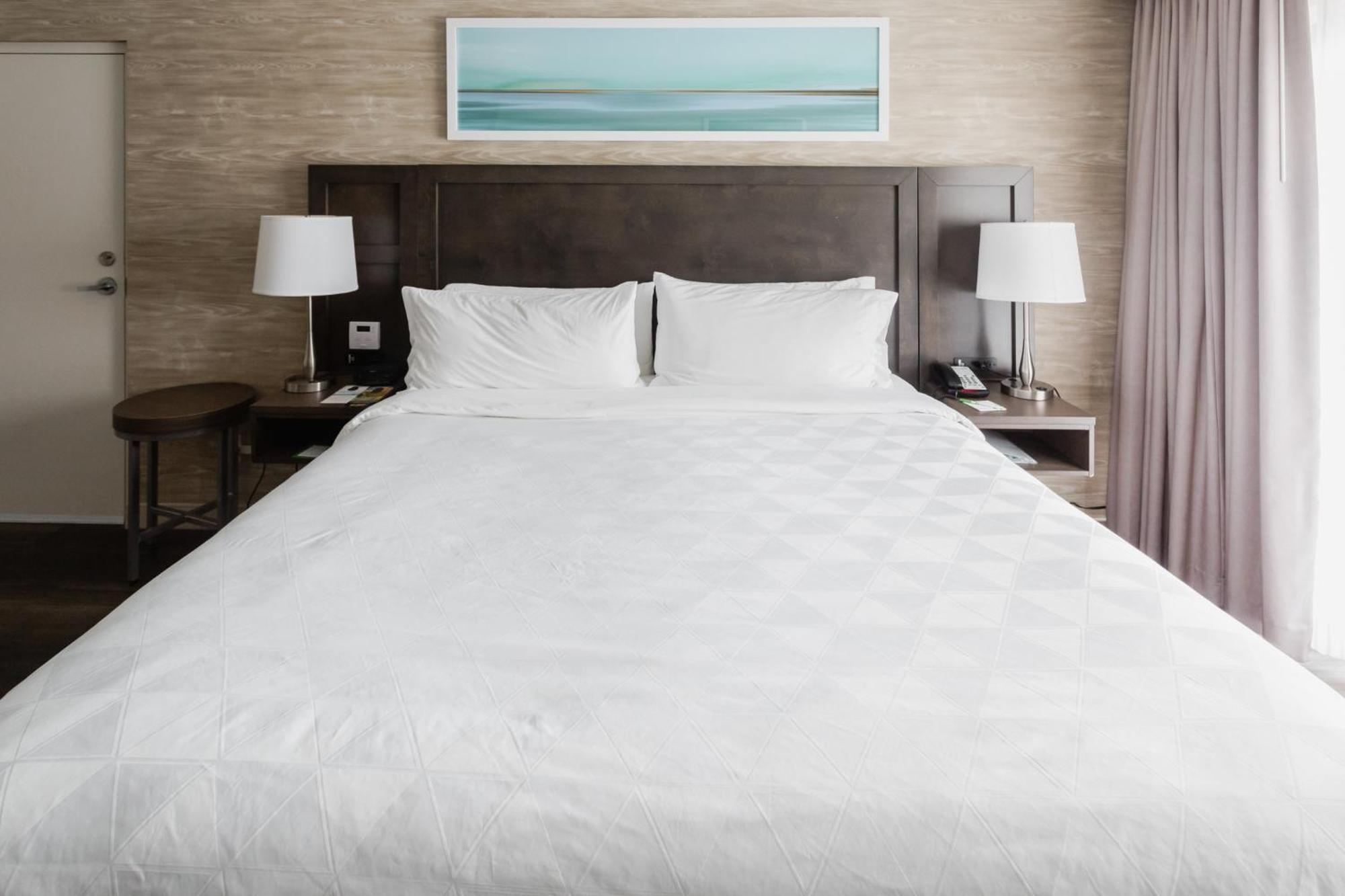 Holiday Inn Hotel Peterborough Waterfront By Ihg Bagian luar foto